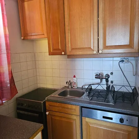 Salus House Apartment *